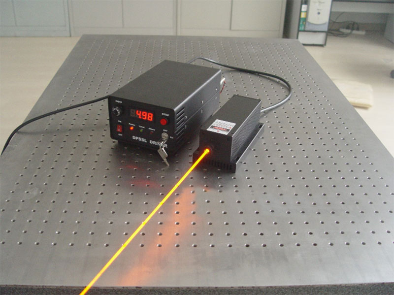 589nm 1000mW Yellow dpss laser High quality CW Laser with Modulación