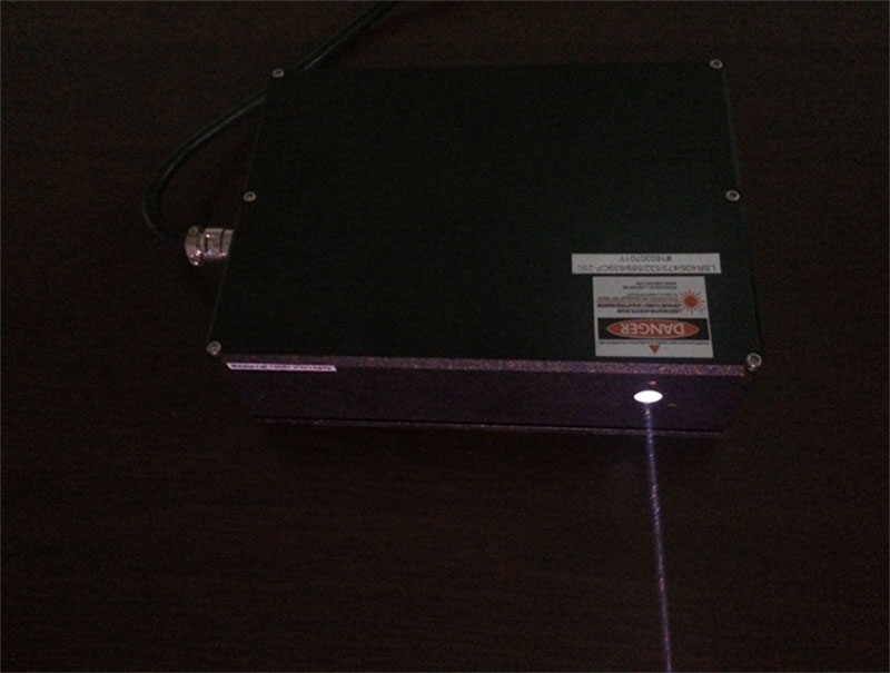 Alto Voltaje RGB laser