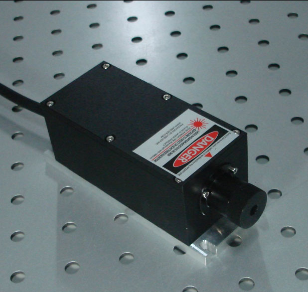 1177nm 100mw~300mw IR Láser DPSS Invisible laser source with power supply - Haga click en la imagen para cerrar